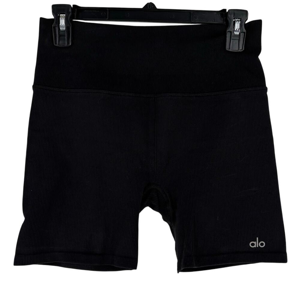 ALO 5" Seamless Ribbed Favorite Short Size Small Athletic Elastic Waist EUC